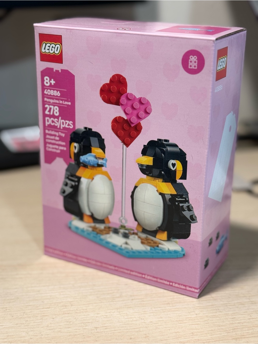 LEGO Pink & Black Penguin Duo with Heart Balloon